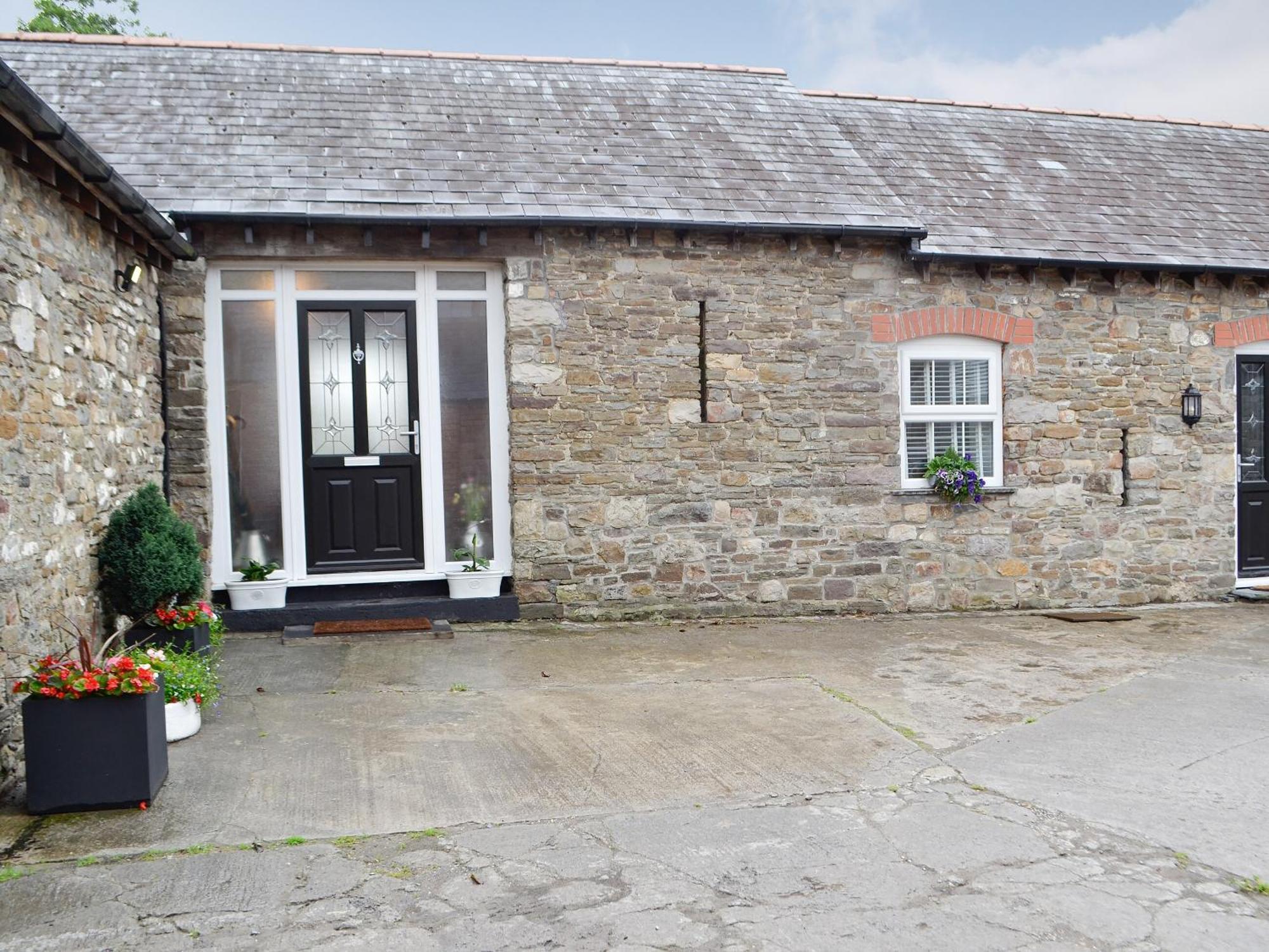 Sgubor Llwyndu Vila Betws  Exterior foto