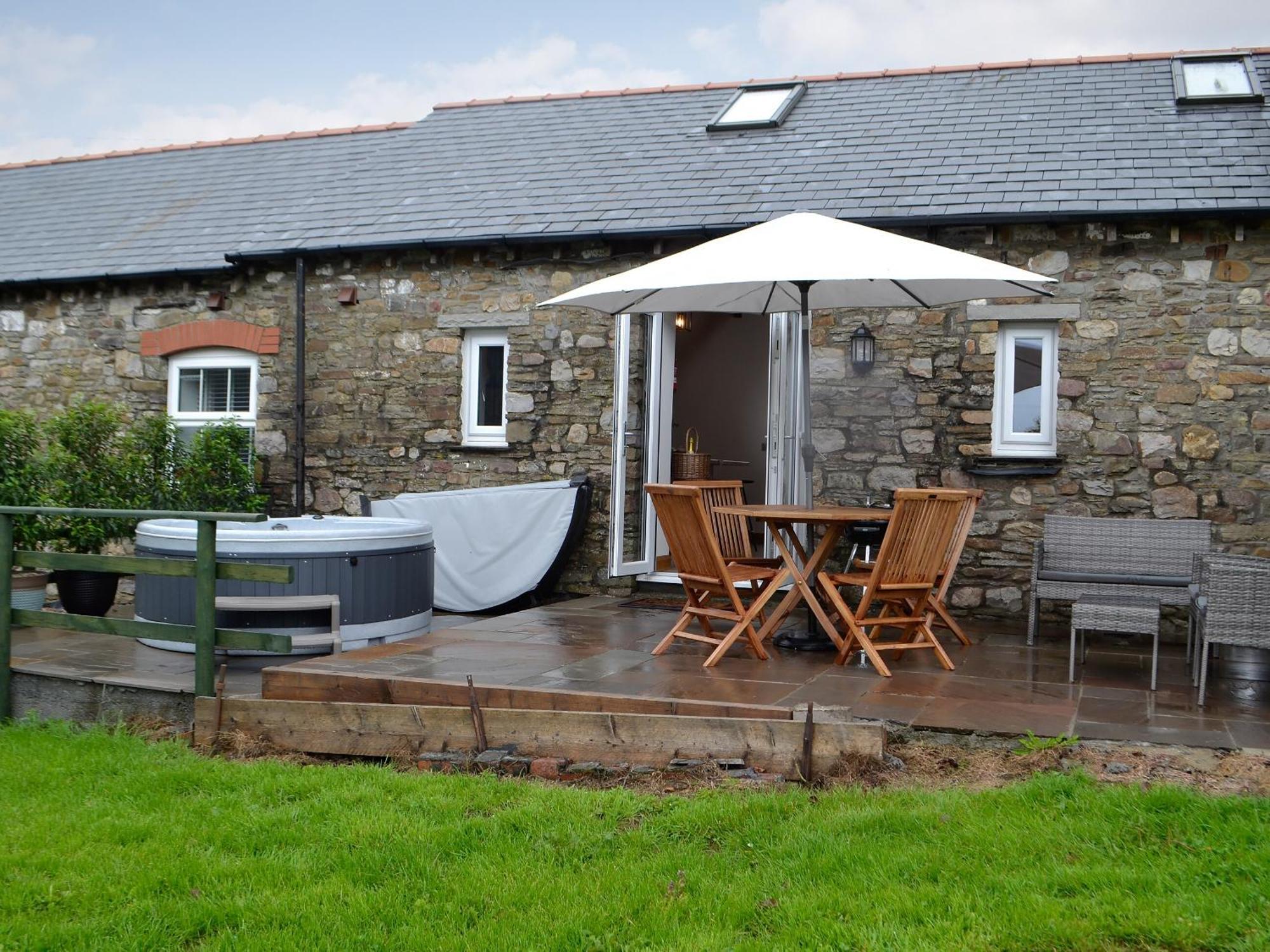 Sgubor Llwyndu Vila Betws  Exterior foto